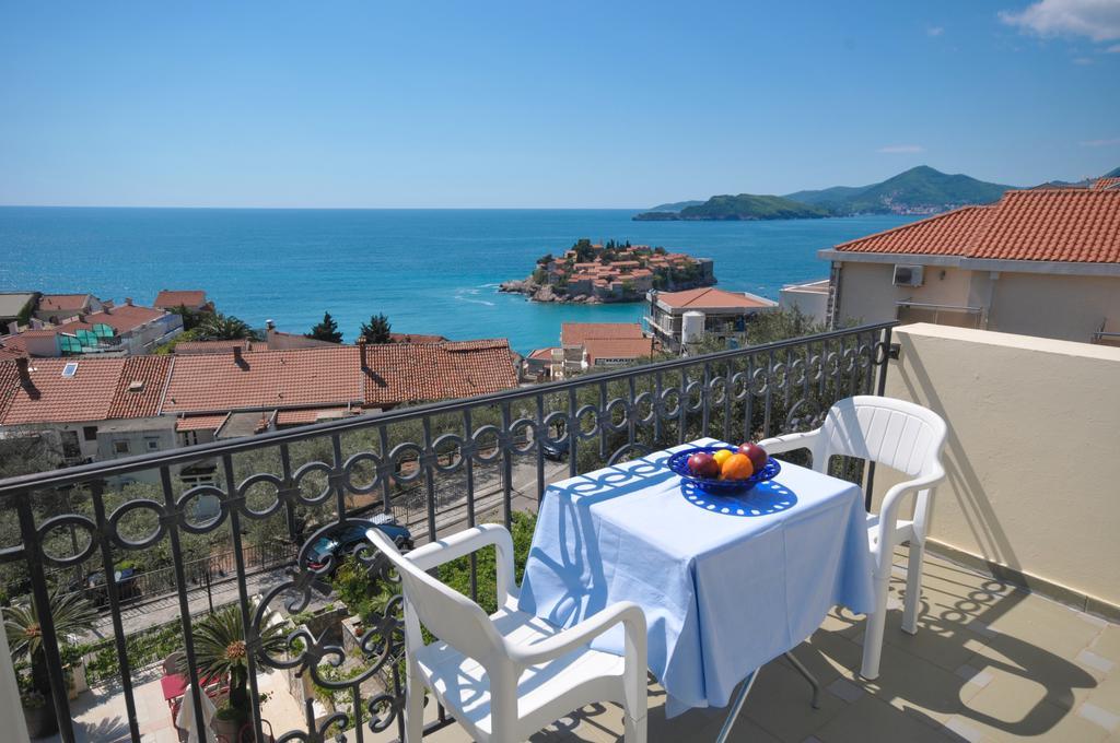 Apartments Balic Sveti Stefan Bagian luar foto