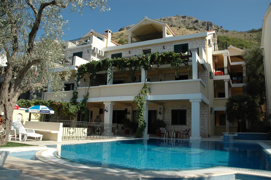 Apartments Balic Sveti Stefan Bagian luar foto