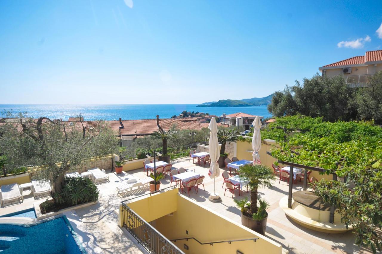 Apartments Balic Sveti Stefan Bagian luar foto