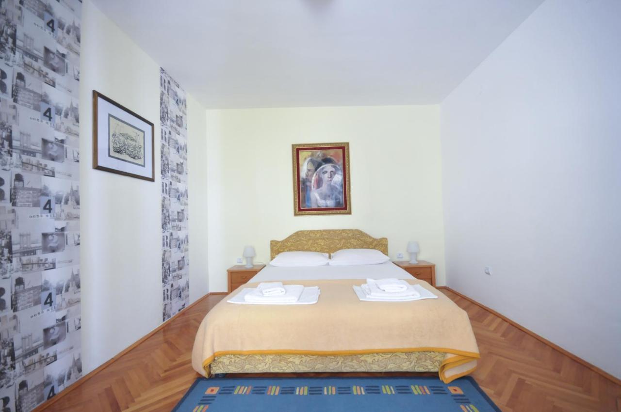 Apartments Balic Sveti Stefan Bagian luar foto