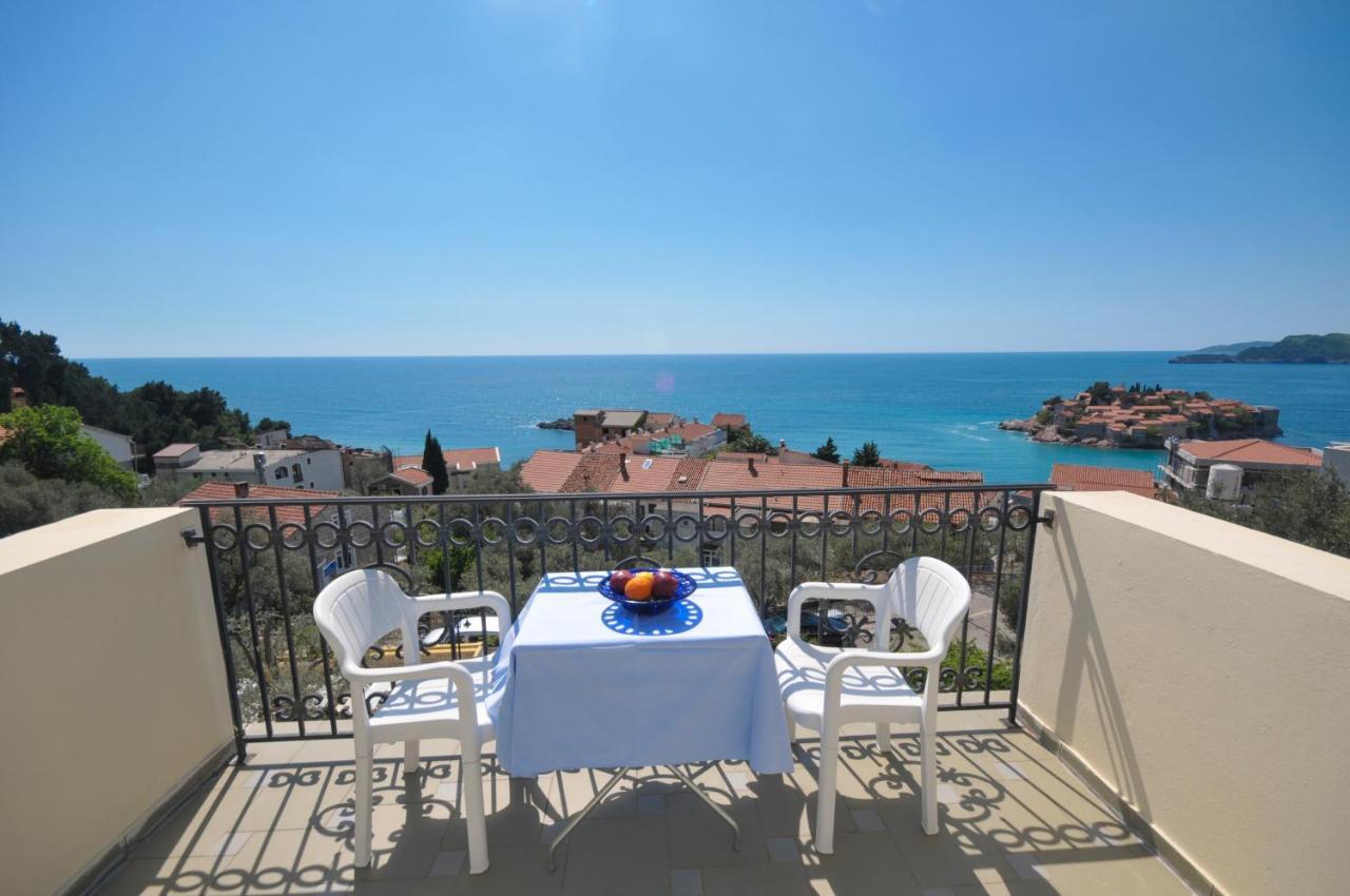 Apartments Balic Sveti Stefan Bagian luar foto