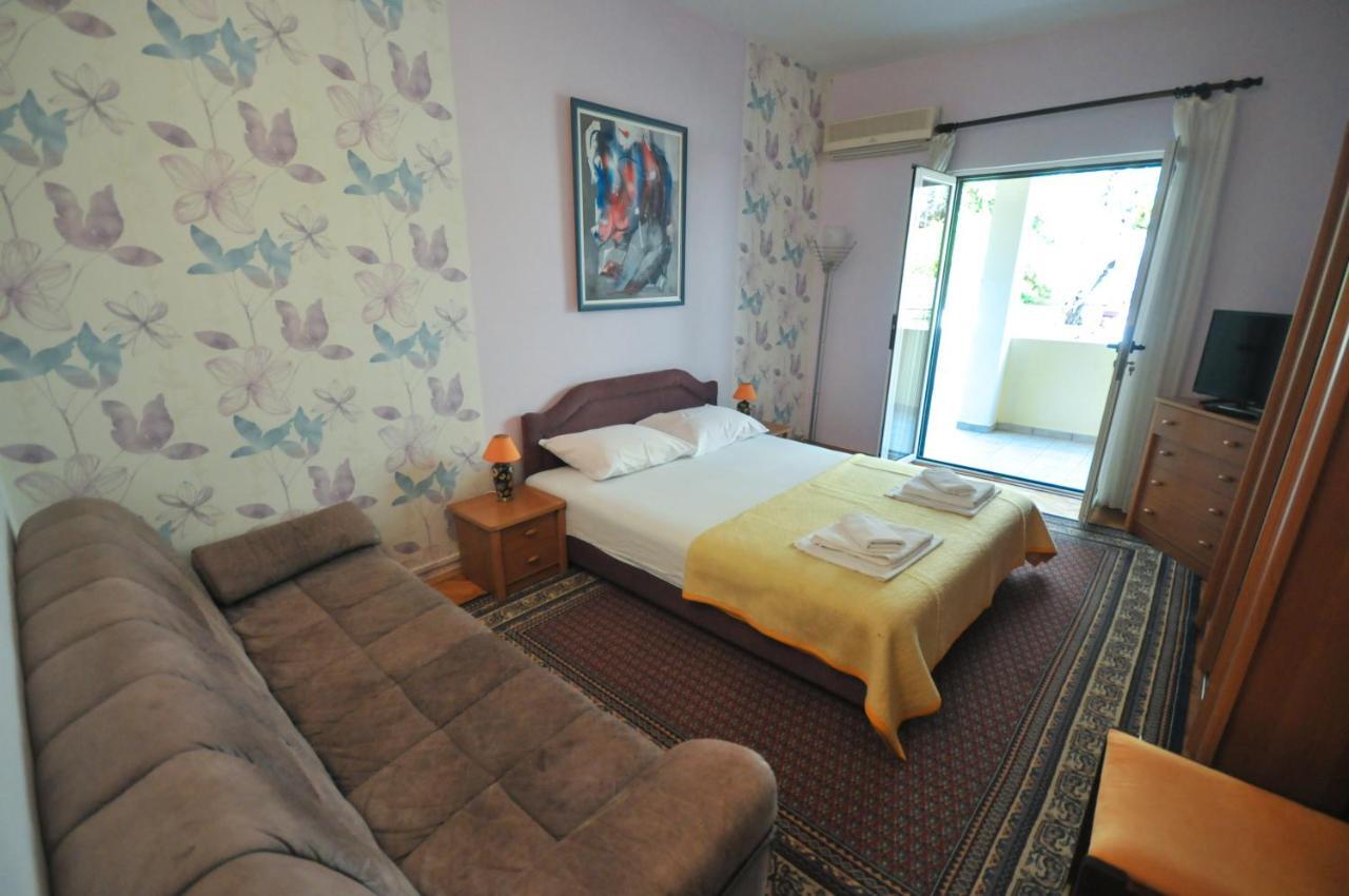 Apartments Balic Sveti Stefan Bagian luar foto