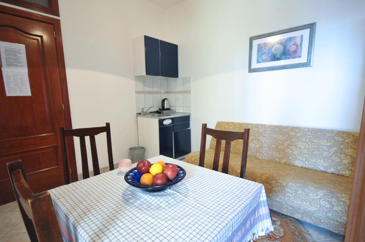 Apartments Balic Sveti Stefan Bagian luar foto
