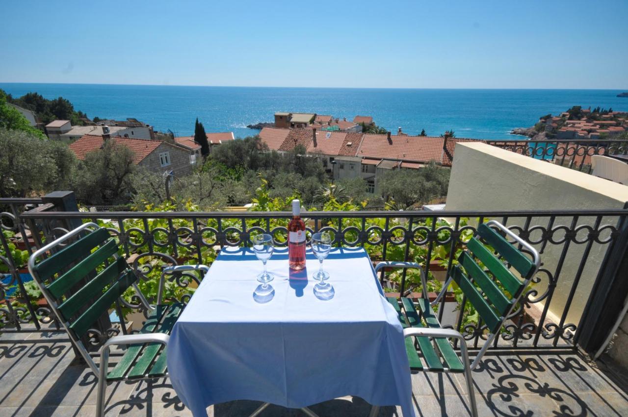 Apartments Balic Sveti Stefan Bagian luar foto