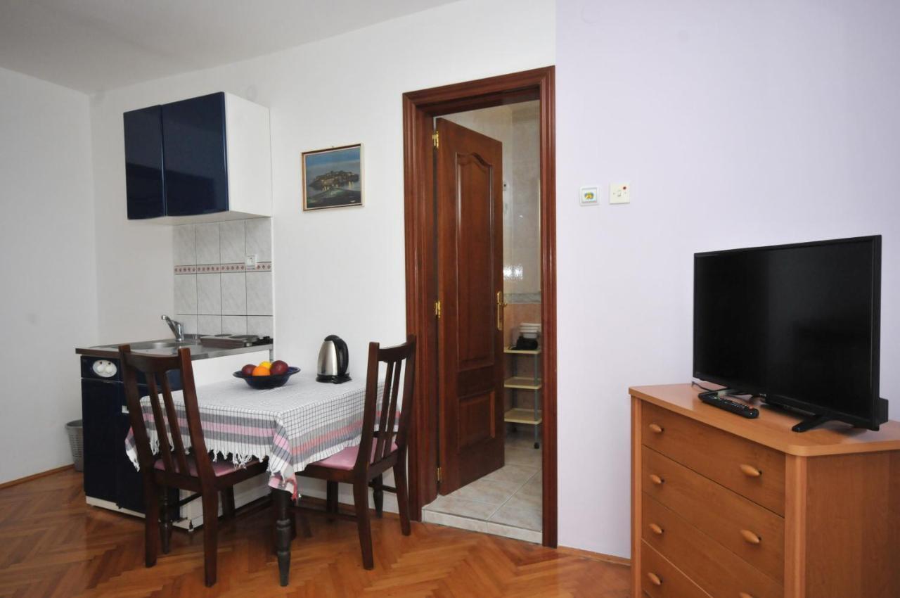 Apartments Balic Sveti Stefan Bagian luar foto