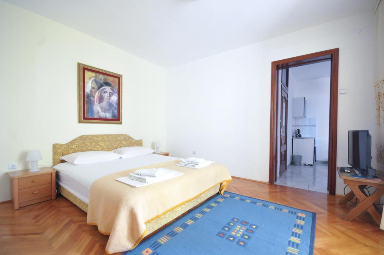Apartments Balic Sveti Stefan Bagian luar foto