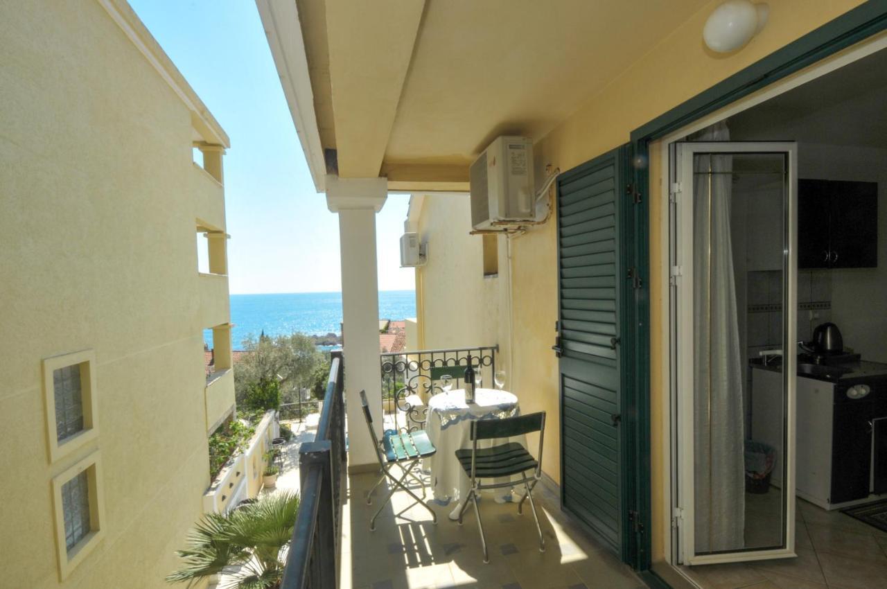 Apartments Balic Sveti Stefan Bagian luar foto