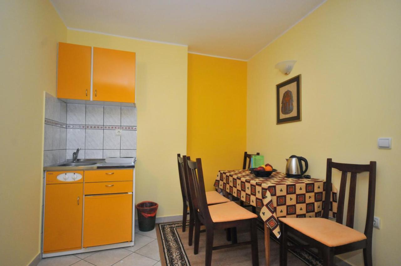 Apartments Balic Sveti Stefan Bagian luar foto