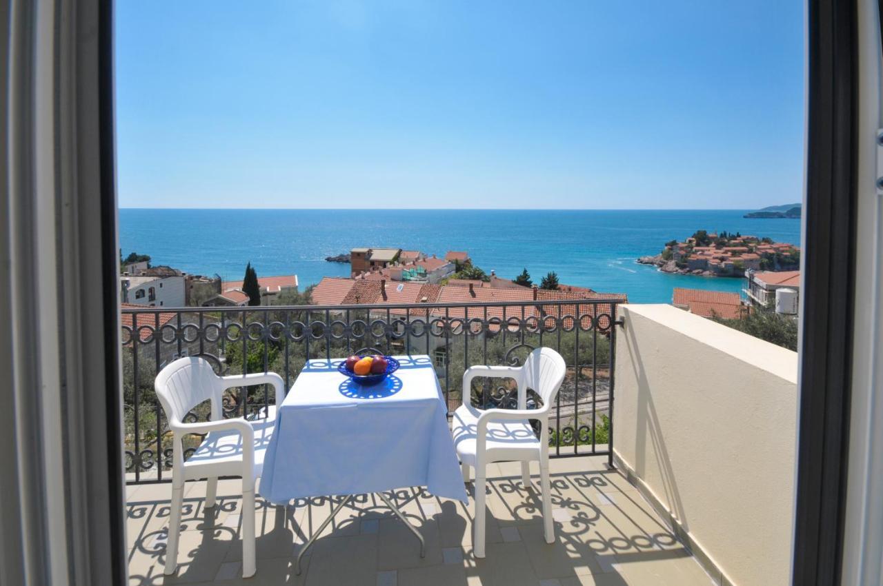 Apartments Balic Sveti Stefan Bagian luar foto