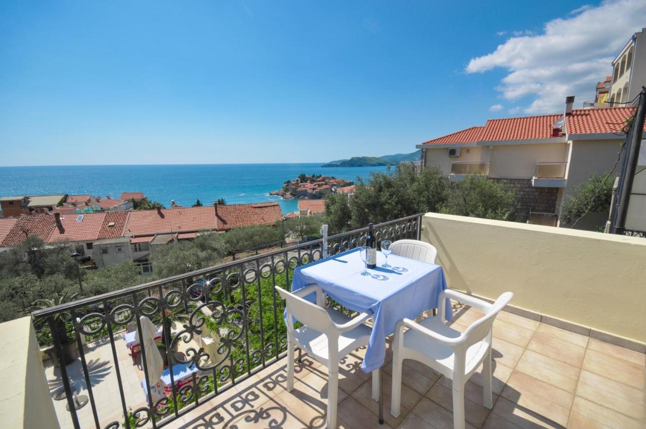 Apartments Balic Sveti Stefan Bagian luar foto
